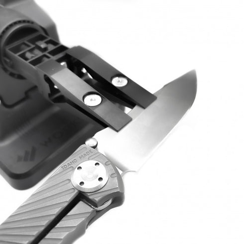 Двойные зажимы R2 Lite для точной регулировки работы